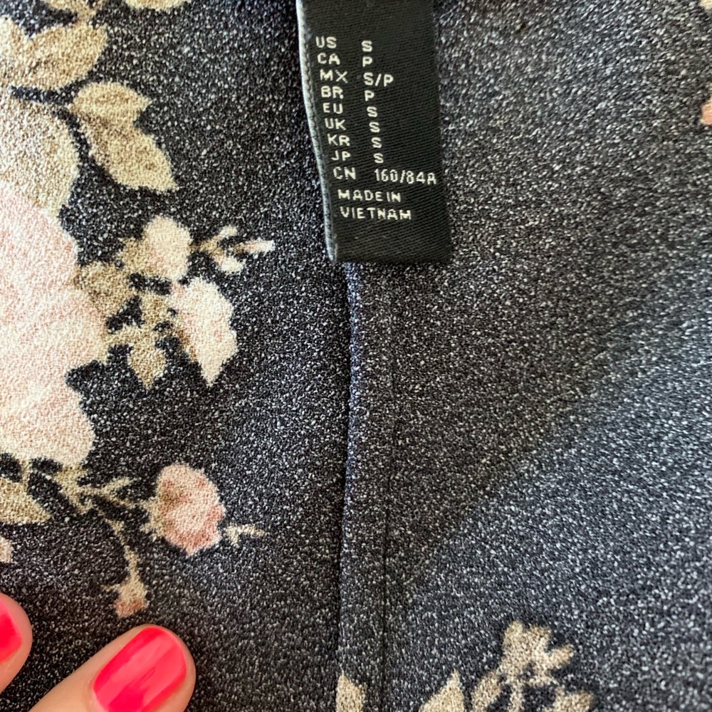 FOREVER 21 loose dress floral - Picture 5 of 5